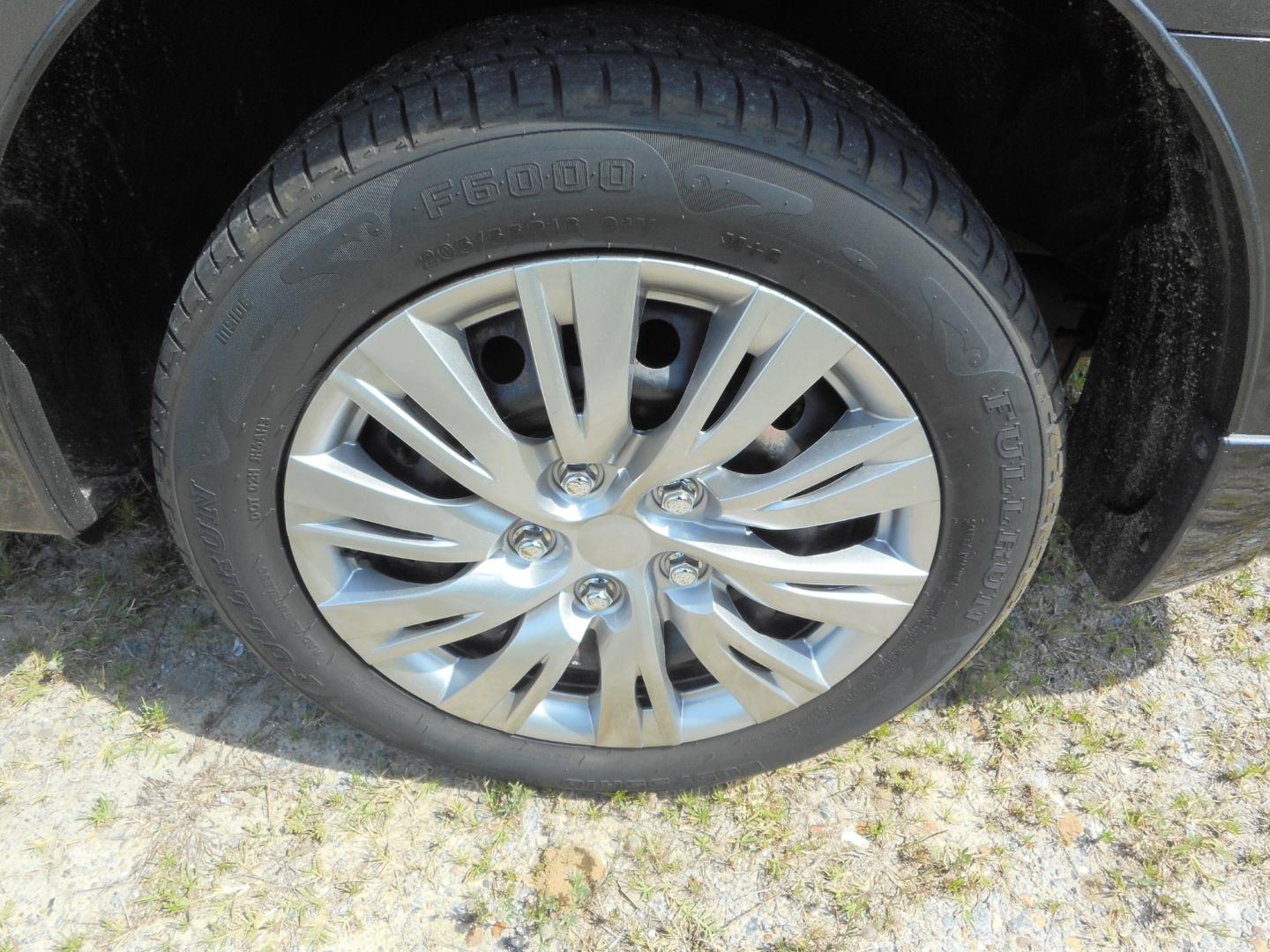 2014 Gray Nissan Sentra (3N1AB7AP4EL) , located at 2553 Airline Blvd, Portsmouth, VA, 23701, (757) 488-8331, 36.813889, -76.357597 - Photo#8